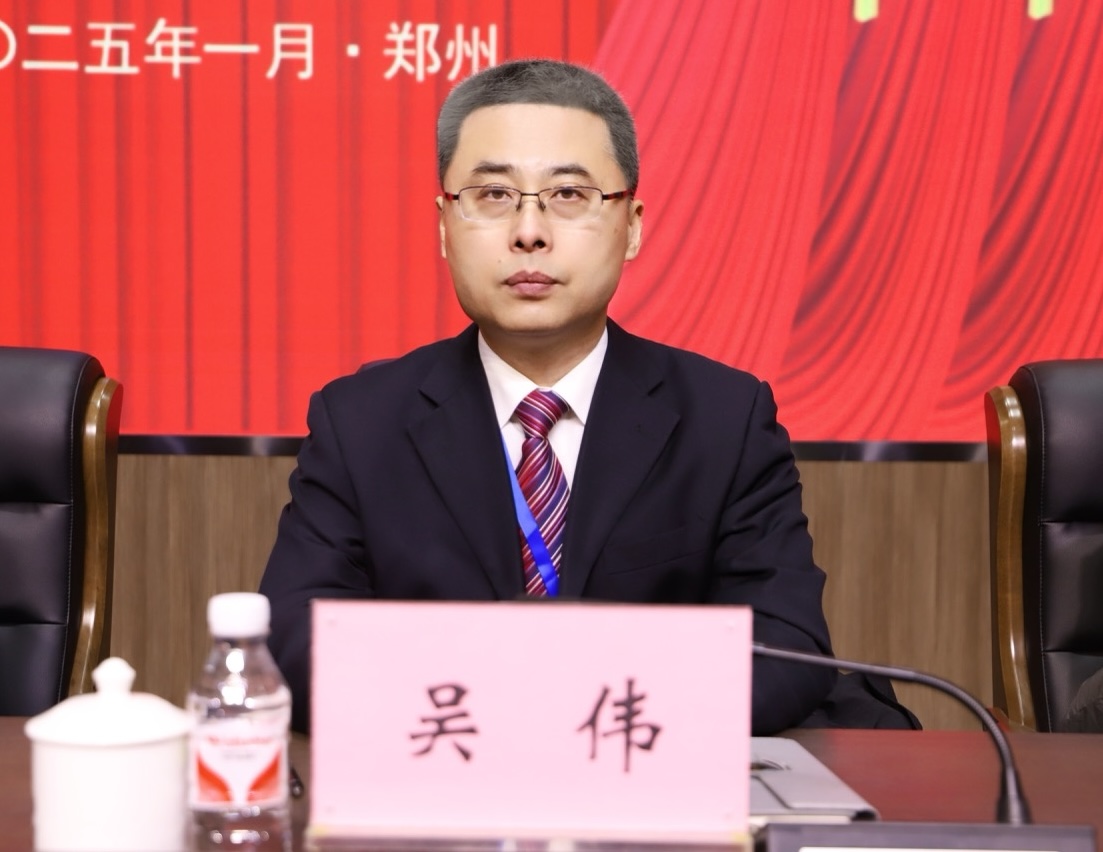 吴伟